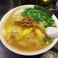 雲呑麺|白黒抹茶さん