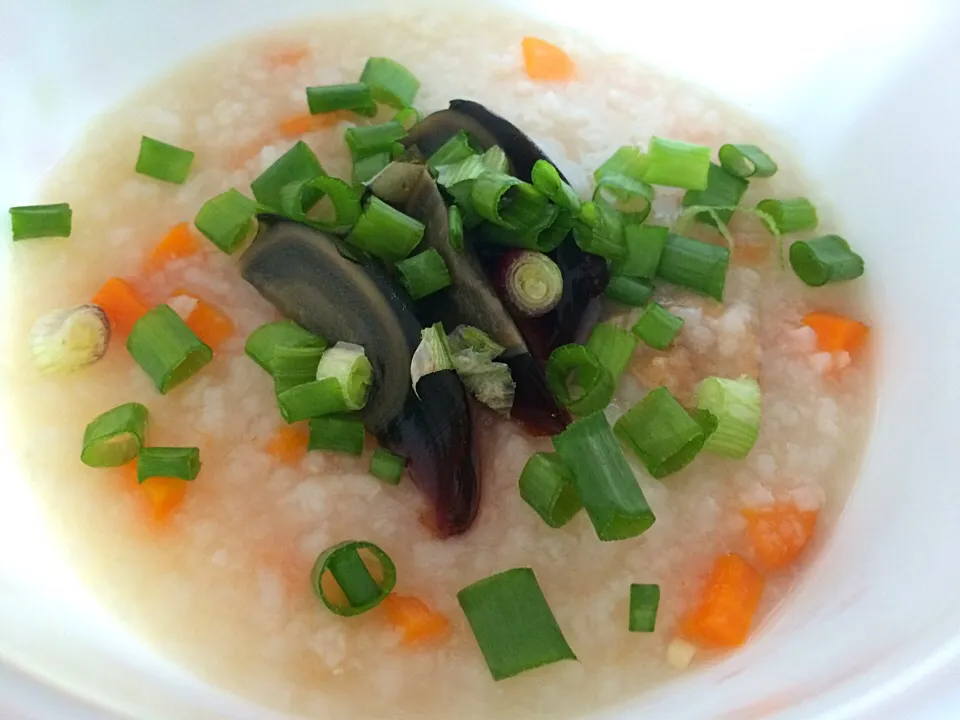 Carrot and scallop porridge with century egg|Ong Sor Fernさん