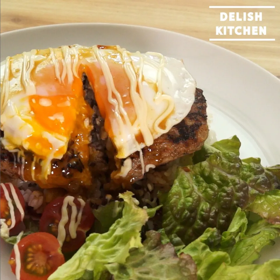 【動画】マヨ照りソースのロコモコ丼 #delishkitchentv|DELISH KITCHENさん