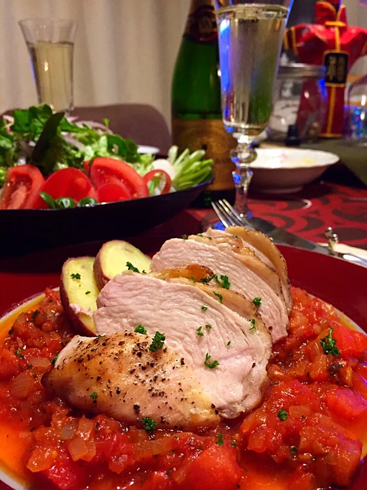 鶏胸肉の低温ロースト トマトソースで🍅一応ダイエットメニュー的な（笑）|ちぃちゃんさん