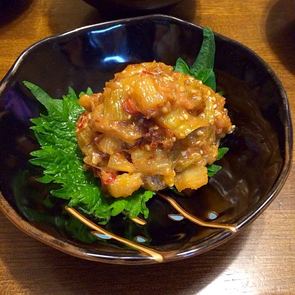 Snapdishの料理写真:咲きちゃんさんの料理 味噌と黒酢でセロリのくたくた煮💖|ゆうみん（4人の母ちゃん）さん