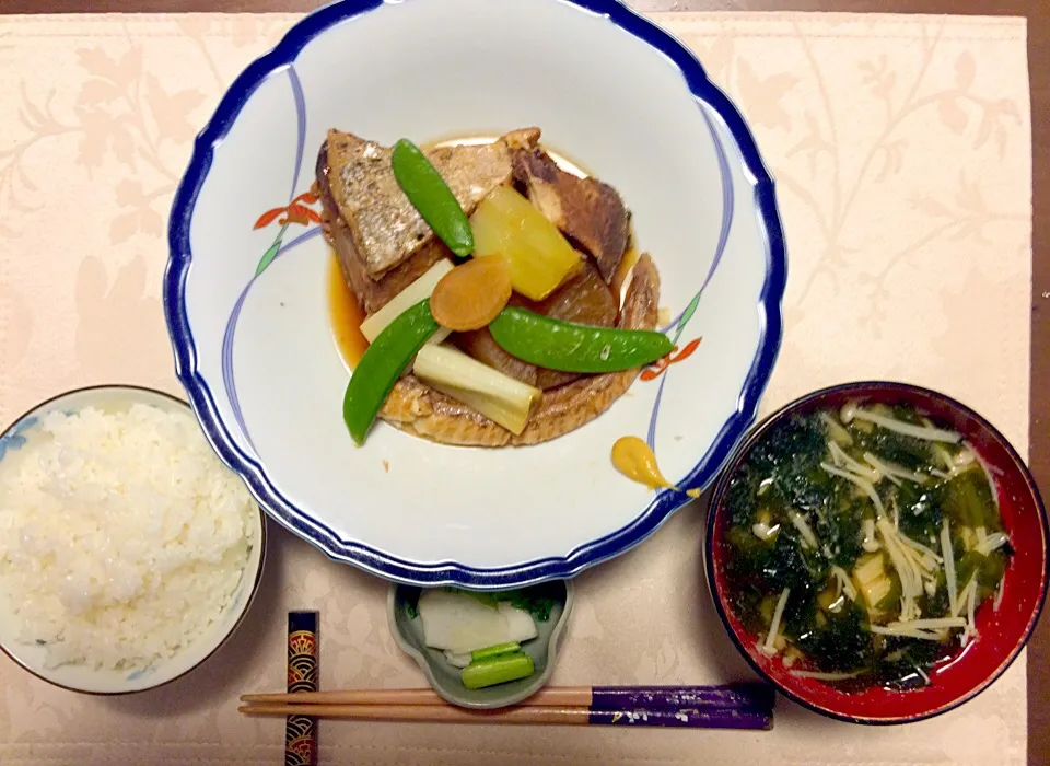 ぶり大根 エノキとワカメ味噌汁 株の昆布茶浅漬け|Junko Tominagaさん