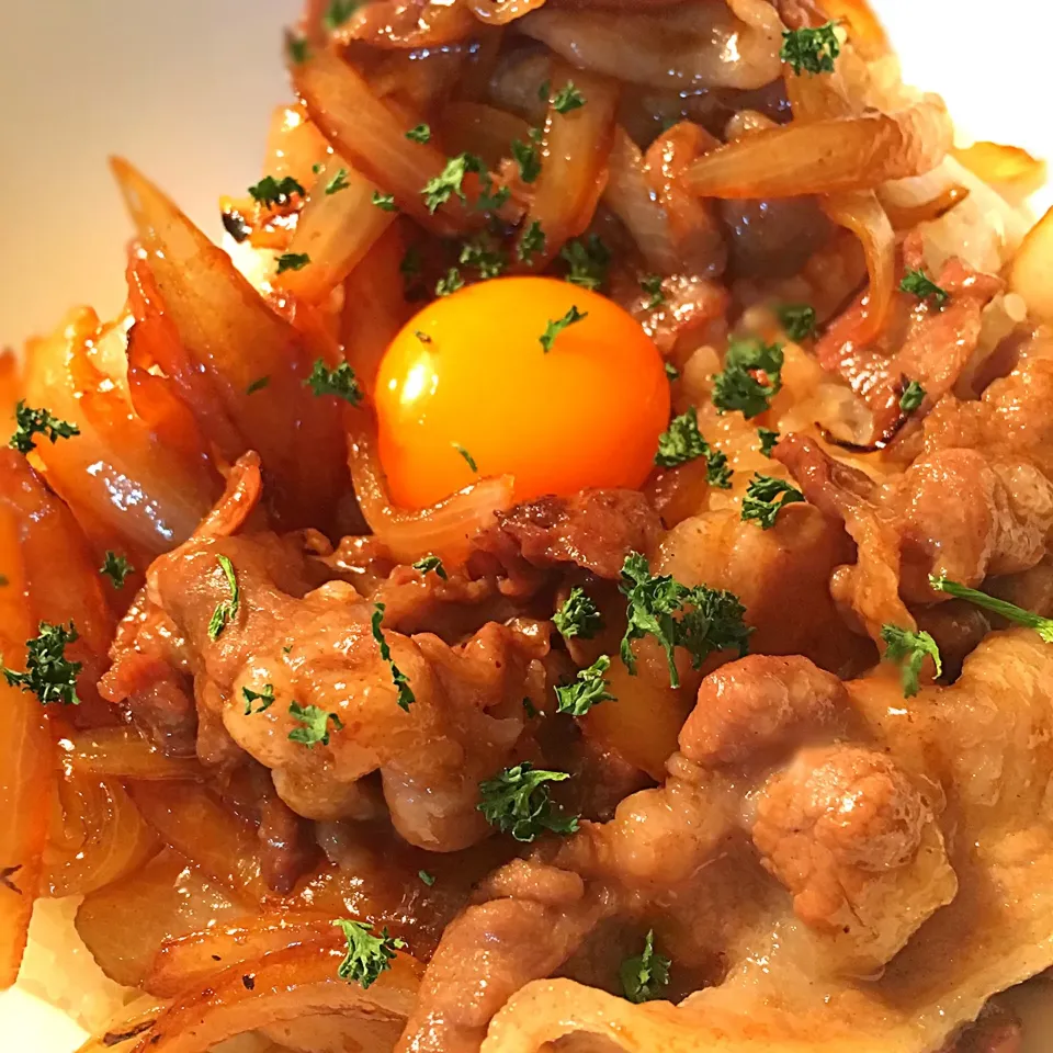 キヨシュンさんの料理 危険！ ご飯が進みすぎる豚丼🐷|志野さん