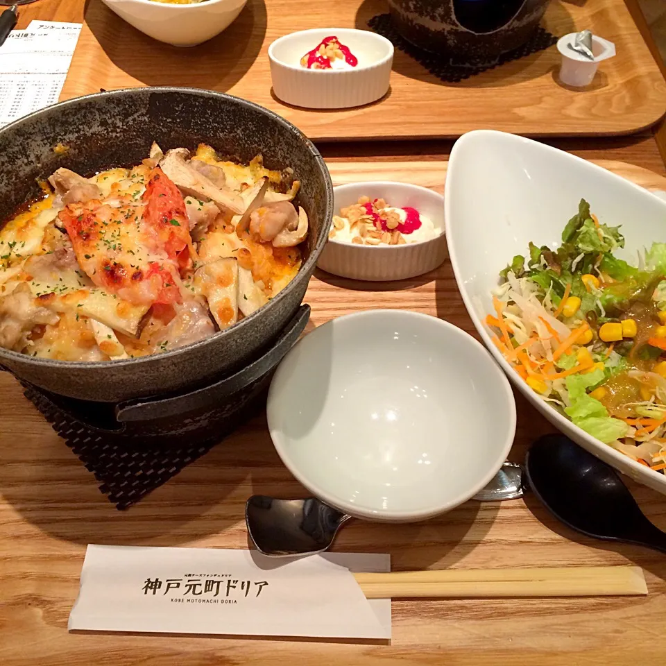 チキンとエリンギのトマトクリームドリアランチ🍴2016/02/16@神戸元町ドリア|ちび太さん