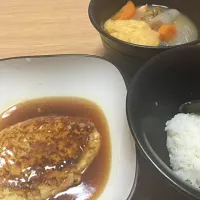 鶏肉を使ったハンバーグ|Risa Nomuraさん