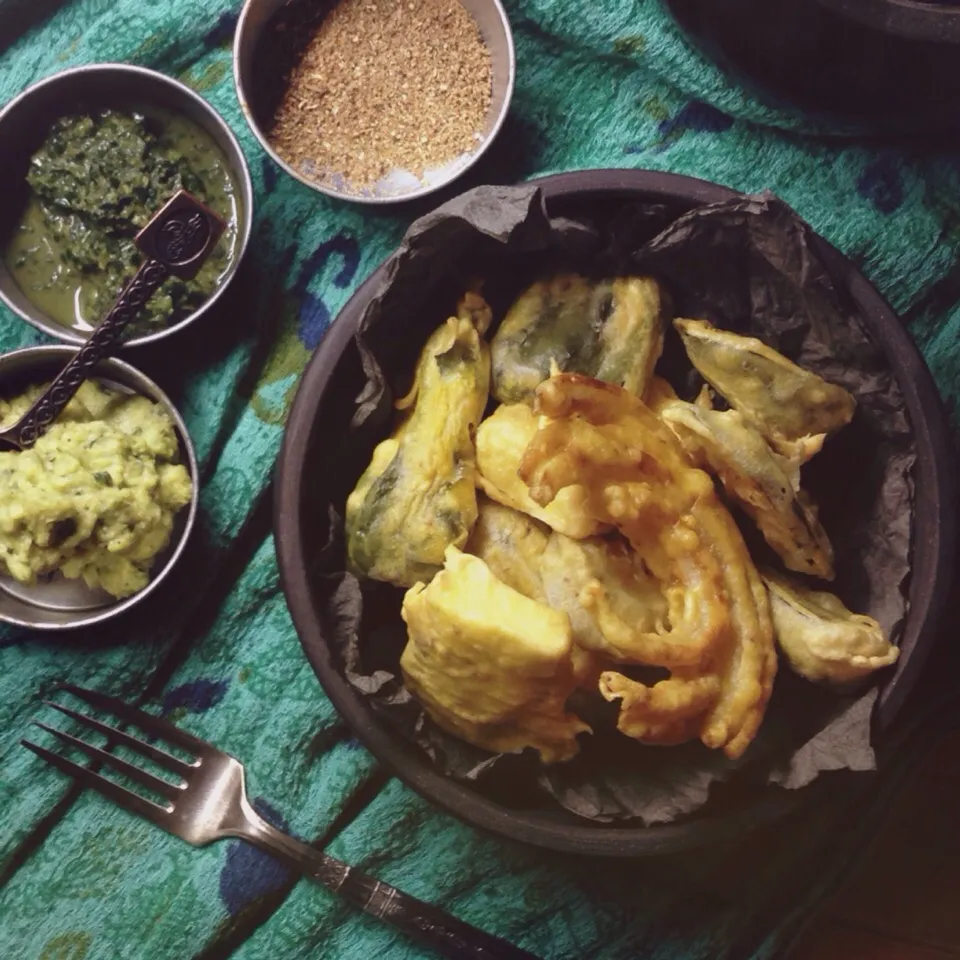 Pakora / パコラ（スパイシーな野菜の揚げ物）|まちまちこさん