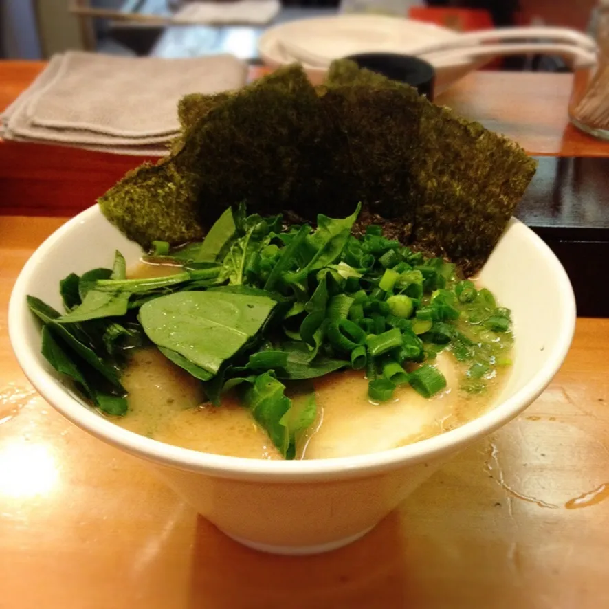 ラーメン並盛・☆付きほうれん草と九条葱トッピング・ライス|美也子さん