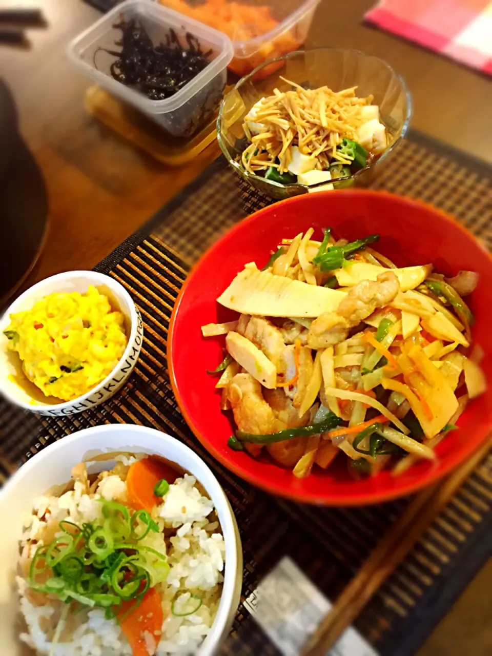 青椒肉絲ふぅ定食♡|けみさん