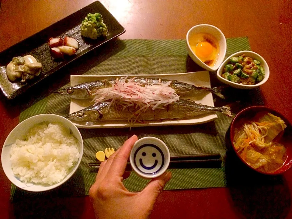 Today's dinner🍴前菜･秋刀魚の塩焼き･ｵｸﾗ納豆･生卵･白飯･白菜とえのきのお味噌汁|🌈Ami🍻さん