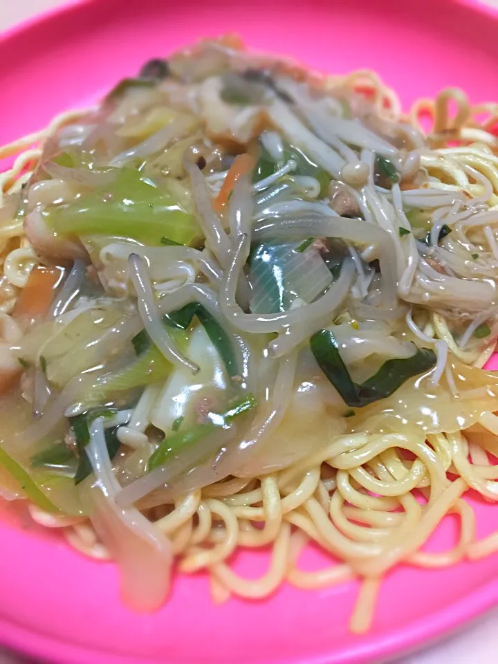 麻婆豆腐の素とちゃんぽんの素を合わせたあんかけ焼きそば♪|Yuuichirou Suehiraさん