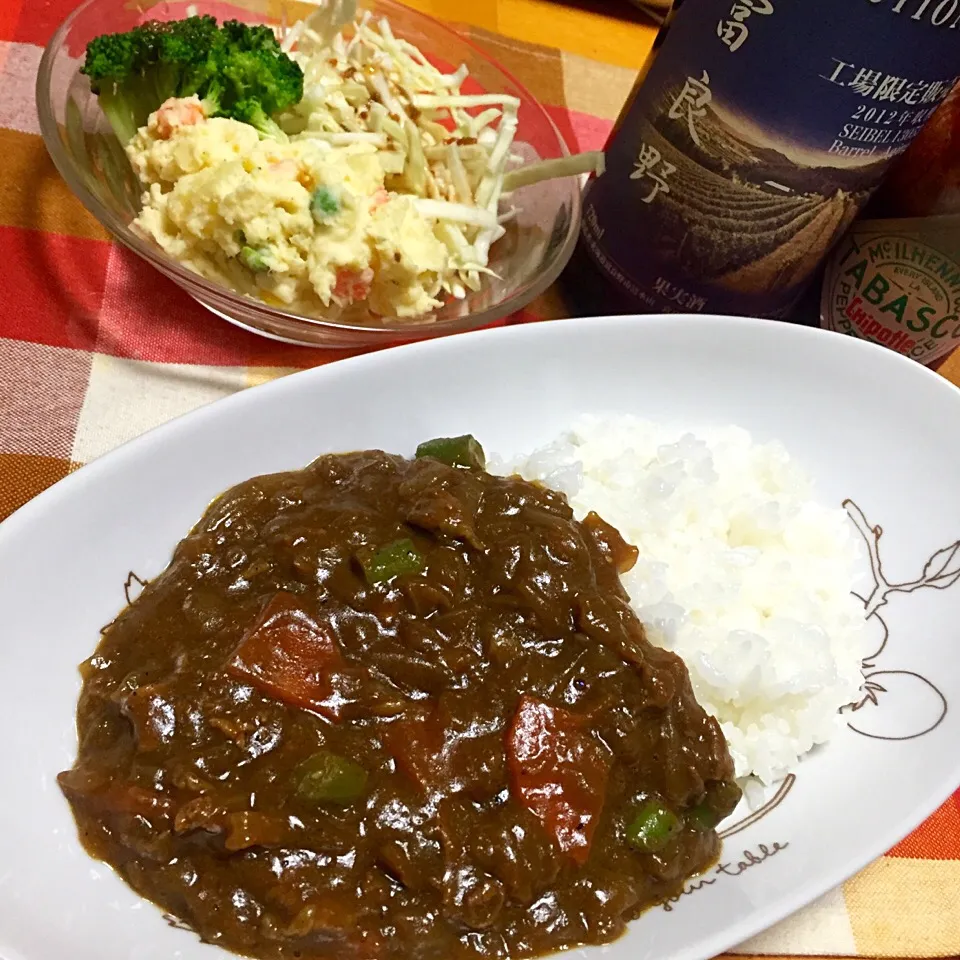 赤ワイン入り玉ねぎたっぷりスパイシービーフカレー|カウンター嬢さん