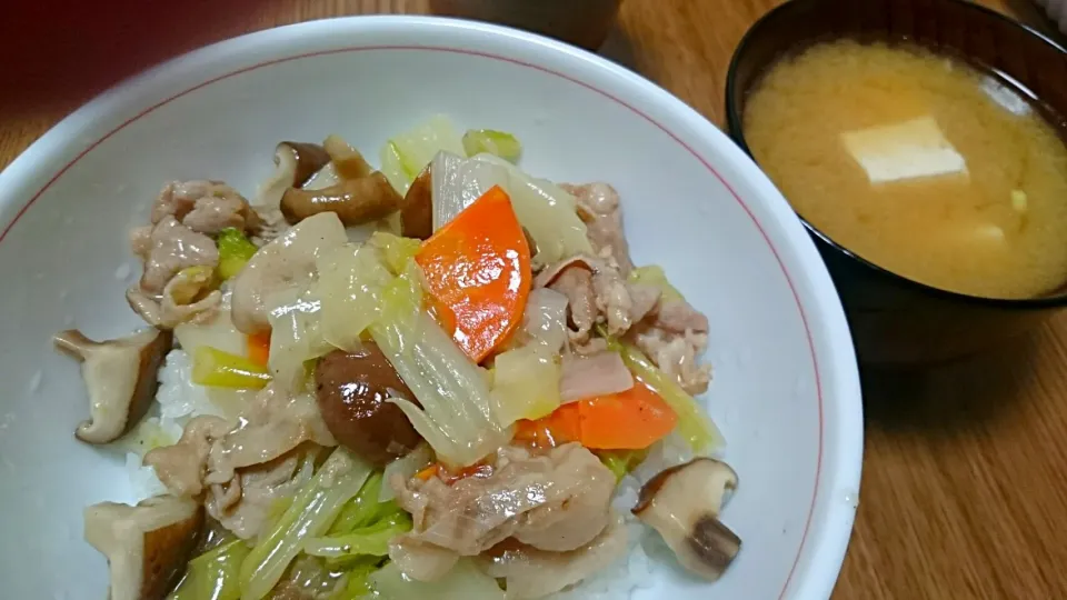 ・中華丼
・豆腐と葱の味噌汁|ようかんさん