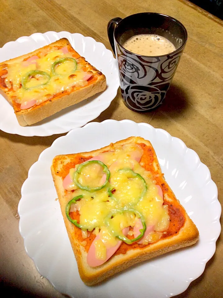 Snapdishの料理写真:手作りのピザトースト💖☕️|Norio Fukudaさん