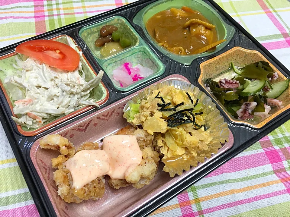 Snapdishの料理写真:おばんざいカレー 日替わり弁当 豊川市宅配|Naokazu Kuritaさん