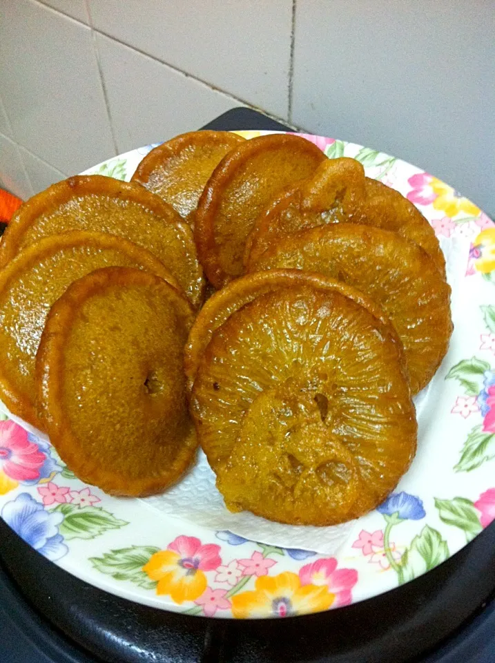 Snapdishの料理写真:"Kuih Penyaram" 😋🍴☕️|elinaelleさん