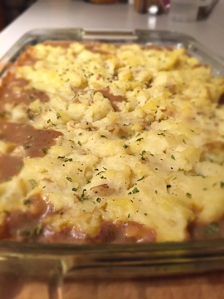 Snapdishの料理写真:Red wine & venison shepherd's pie (not the best pic but it turned out yummy!)|Liesel Ryanさん