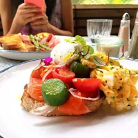 Snapdishの料理写真:House Cured Ocean Trout 🍴🐟🍅|NakaMinaさん