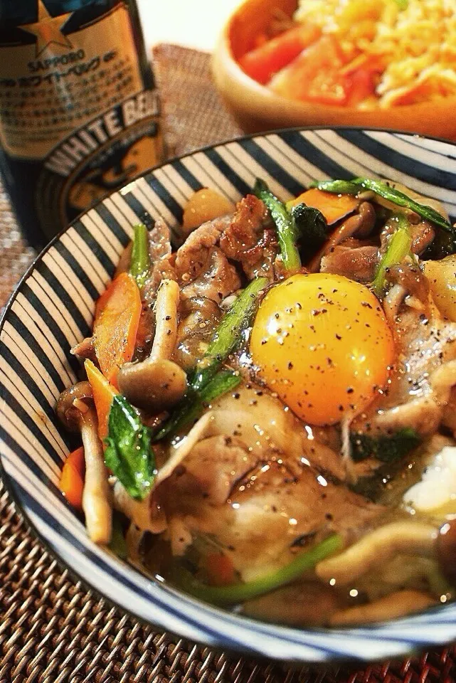 ブタコナのにんにく醤油炒め丼|はさん