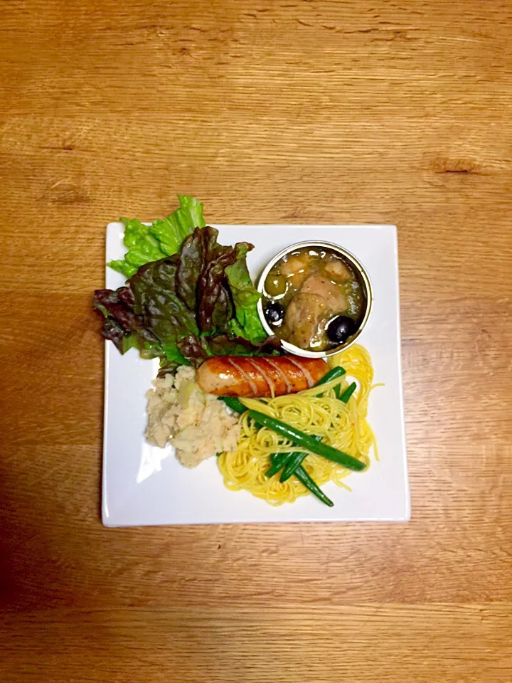 ワンプレート☆ツナポテト〜鶏肉のオリーブ缶〜ハーブフランクフルト〜レモン麺ペペロンチーノいんげん☆|Yuko Nakamuraさん