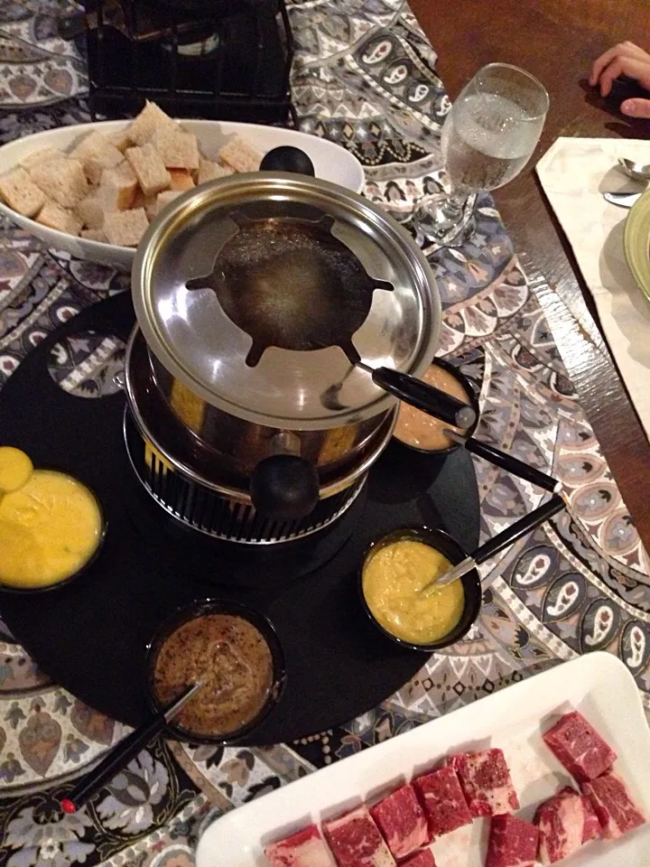 Fondue night|alain panlilioさん