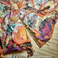 Snapdishの料理写真:【Homemade Pizza】|Gavin Wong (香港の人々)さん