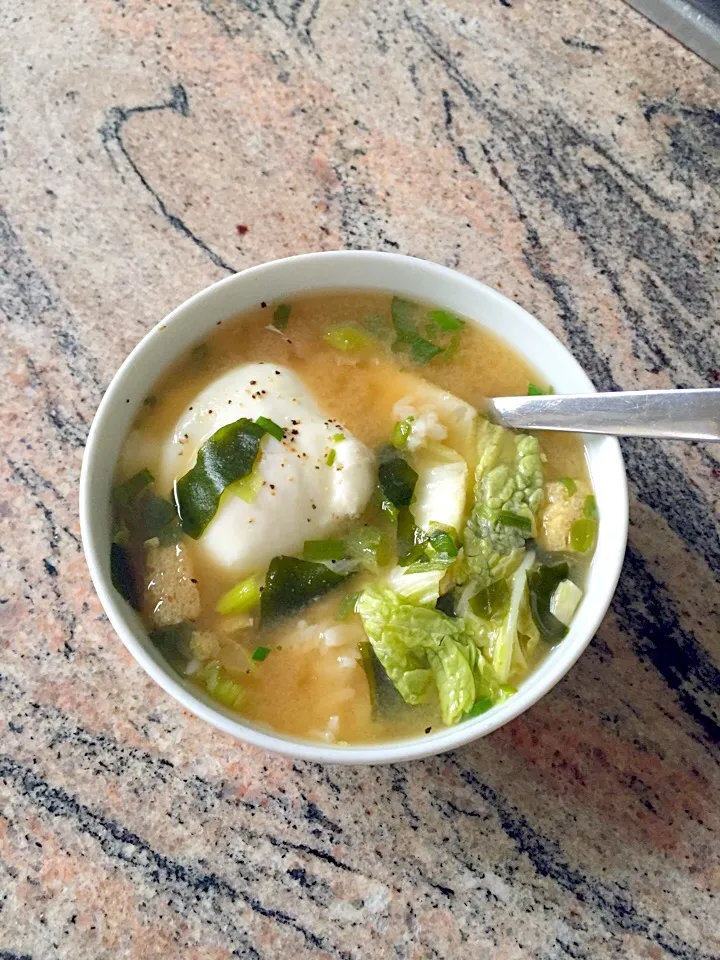 Cabbage Miso Soup with Poached Egg|Phoebeさん