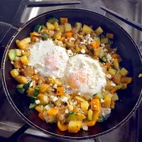 Potato Zucchini Hash with Eggs and Feta|Phoebeさん