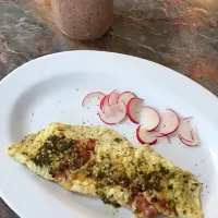 Egg White Pesto Ham Omelette + Strawberry Blueberry Banana Smoothie|Phoebeさん