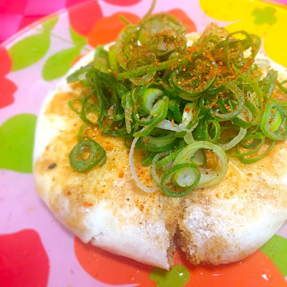 トッシ~さんの料理 潰し焼き肉まんww|ゆりねかふぇさん