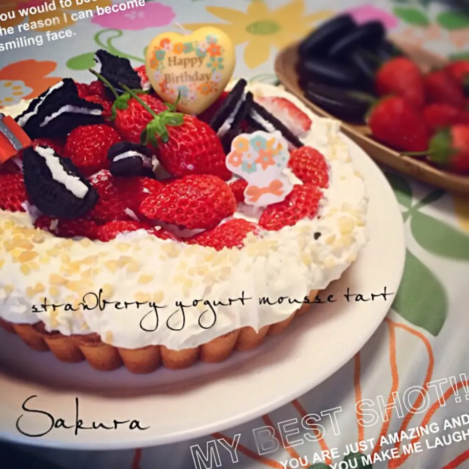 Snapdishの料理写真:簡単♪おいしいイチゴのヨーグルトムースタルト🍓|さくちんさん