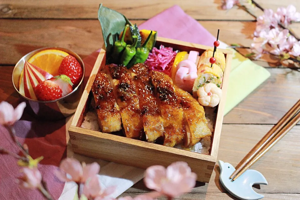 息子の試合弁当🌸パリパリ照り焼きチキン|Hanaさん