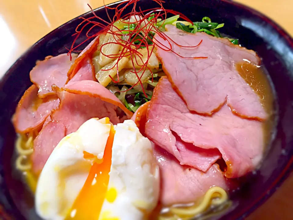 長男用に醤油味のｲﾝｽﾀﾝﾄﾗｰﾒﾝをアレンジ\( ¨̮ )/♡|hiroeさん