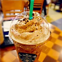 starbucks coffee 
double choco chip|jaron altaresさん