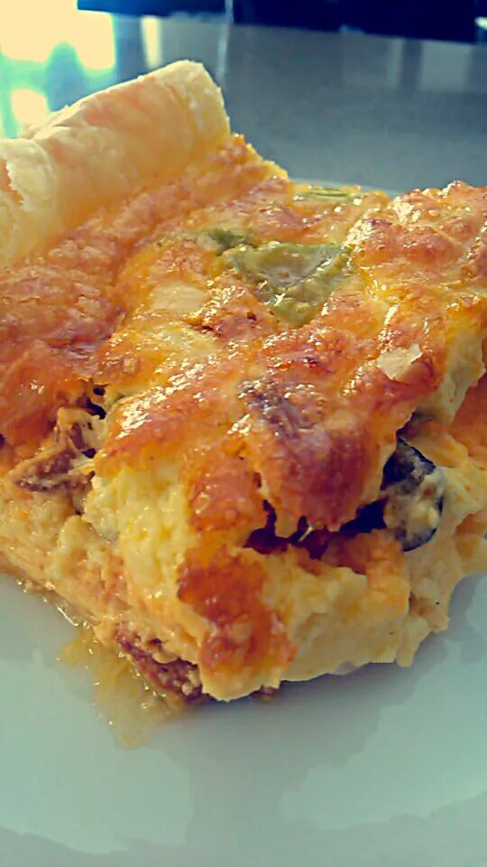 Sucuk (turkish sausage), olive and capsicum quiche #quiche #pastry #olive #capsicum #Breakfast/Brunch #Quick and easy #Australian cuisine|rednailschicさん