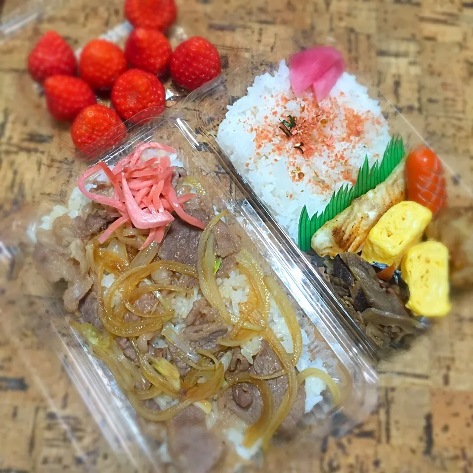 Snapdishの料理写真:本日のおやじの介護弁当、今日はデザート付きで|にょんにいさん