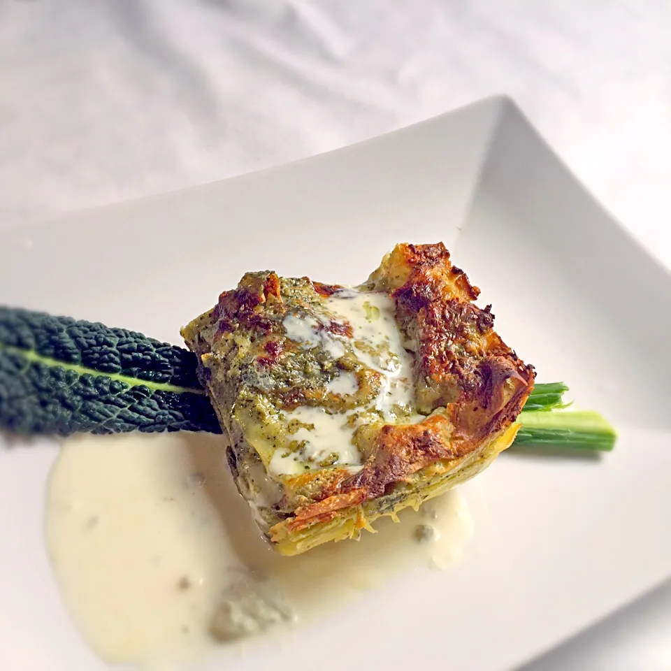 Lasagna with cavolo nero pesto and gorgonzola sauce|laura giardinaさん