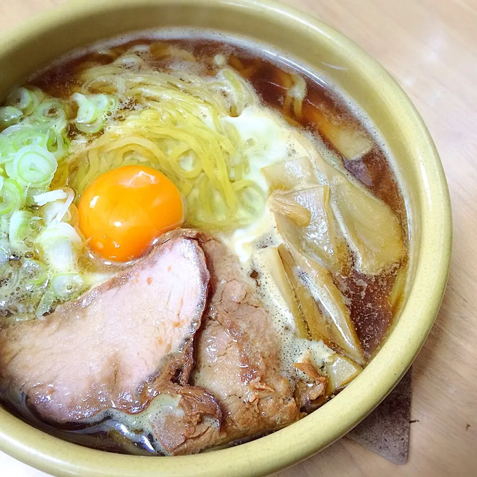 鍋焼きラーメン🍜|たまこっこさん