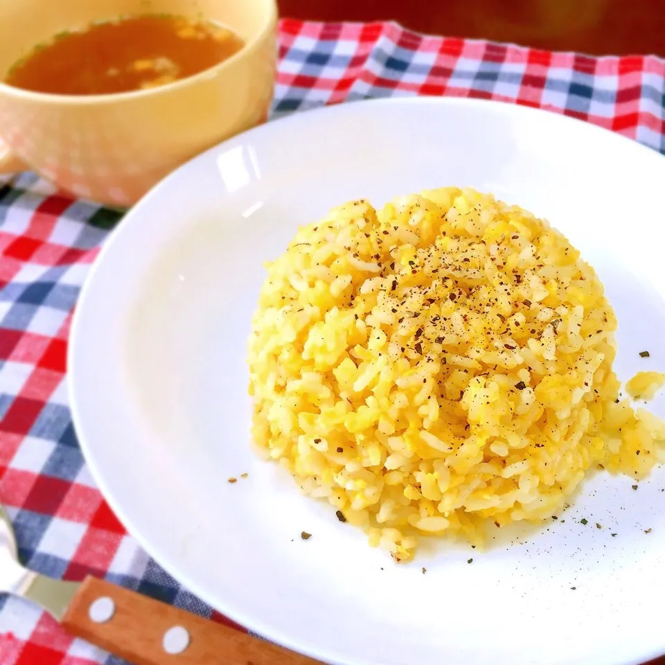 玉子おんりーの炒飯|ヒロリンさん