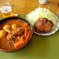 Snapdishの料理写真:鶏手羽元のスープカレーと豚ロース竜田揚げミルフィーユ仕立て|ペン太トニックさん