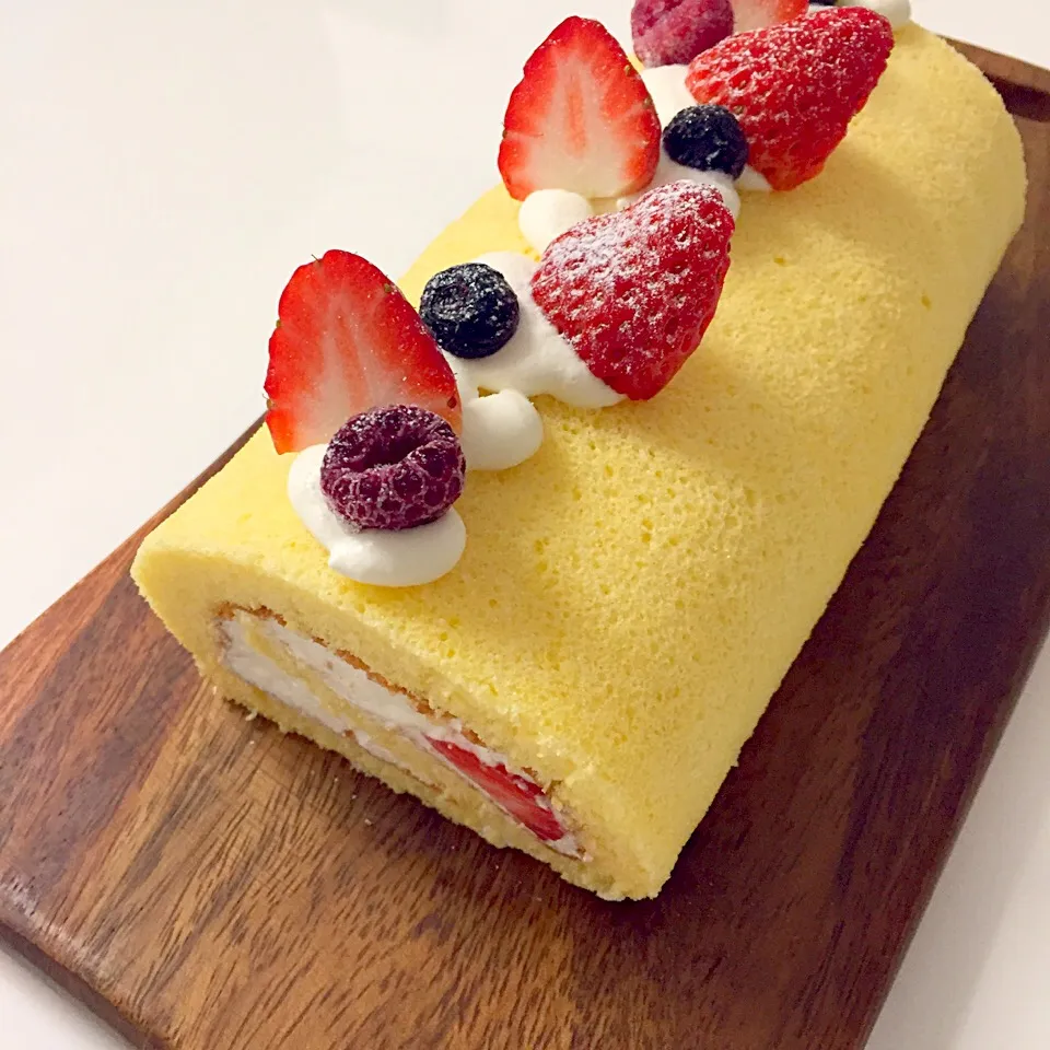 苺のロールケーキ🍓|Accaさん