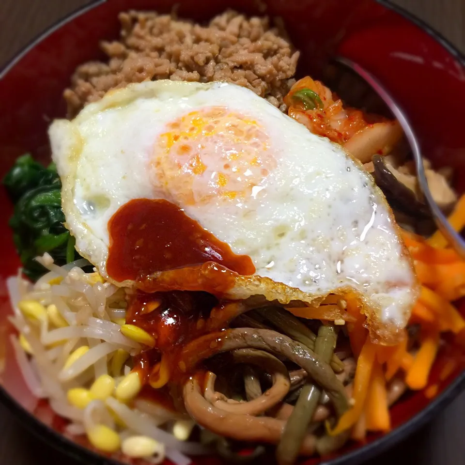 today's menu home made bibimbap for dinner.|chafoodisloveさん