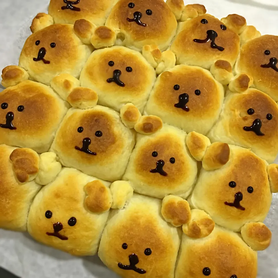 Snapdishの料理写真:Bear pull apart bread|Tinky 🍒さん