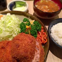 ロースカツ定食|Kinosita Takumiさん