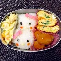 Snapdishの料理写真:キティーちゃん弁当♡|たまちゃんさん