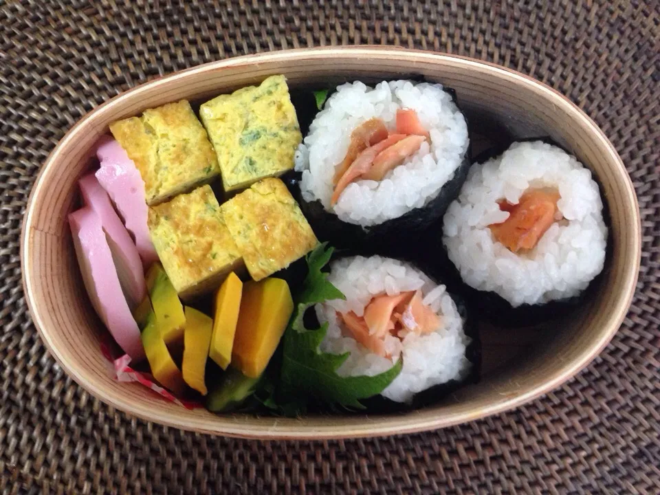 鮭のおにぎり弁当|*なおみん*さん