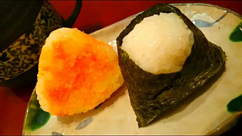 お夜食🌃 味噌＆塩
残りのご飯を🍙にしてくださいました✨|メイメイda.さん