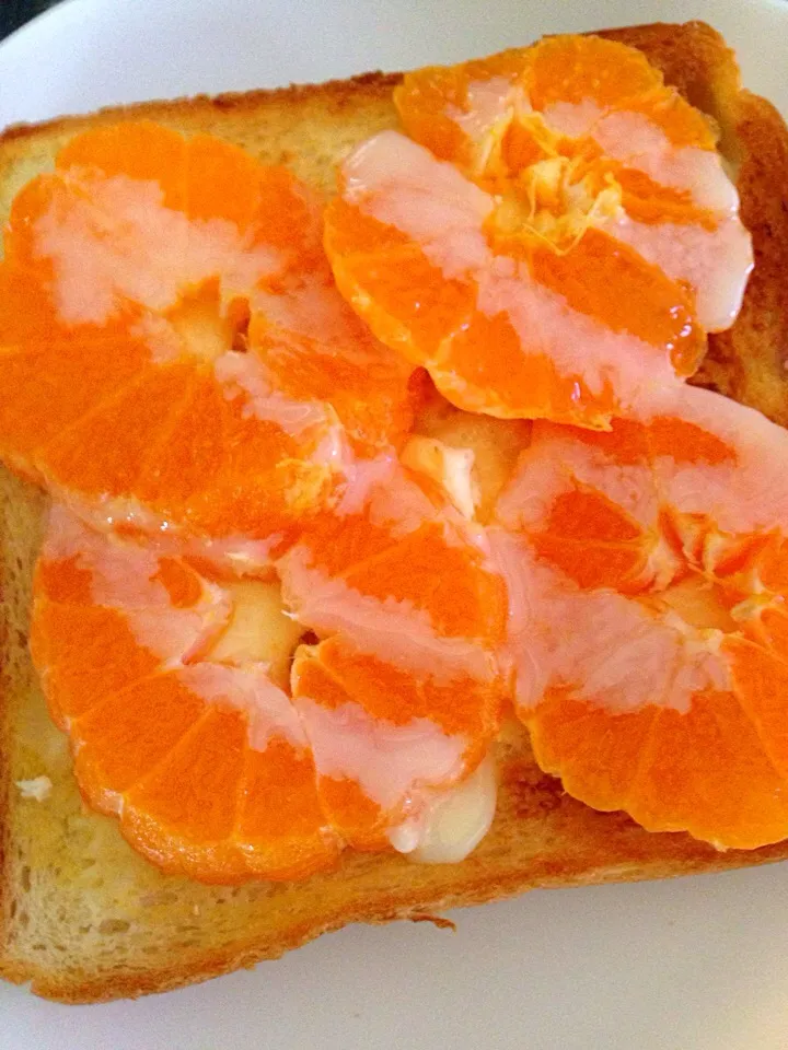 クリームチーズみかんトースト|🐶たぬとんキッチンさん