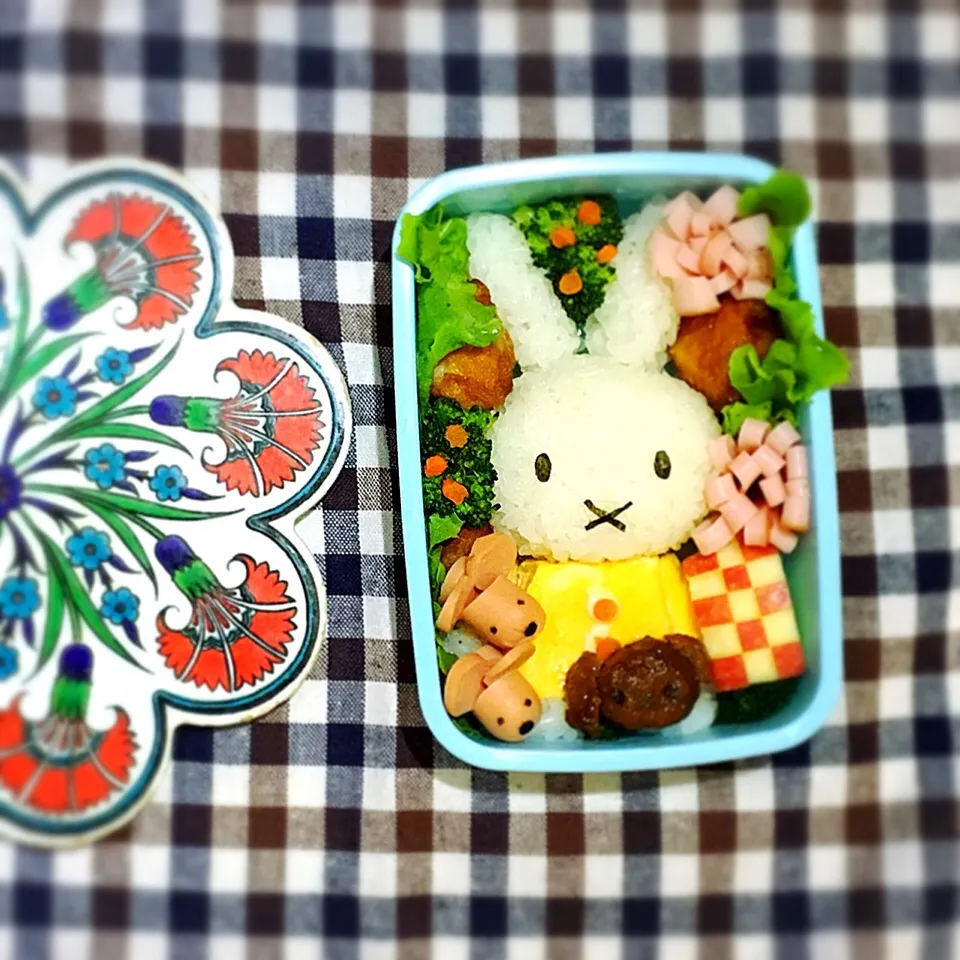 幼稚園最後のミッフィ弁当🐰|えりさん