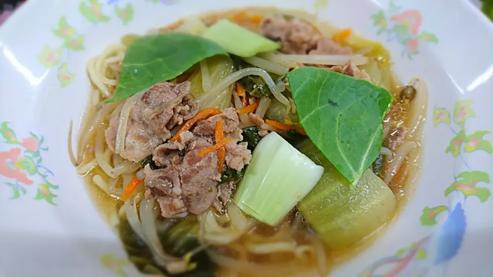 Snapdishの料理写真:野菜たっぷりあんかけラーメン|よっしー(=^ェ^=)さん