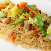 Snapdishの料理写真:Pancit Bihon|Yuki Leeさん